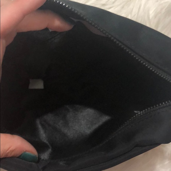 Kylie Cosmetics lips makeup bag❤️ - Picture 3 of 8